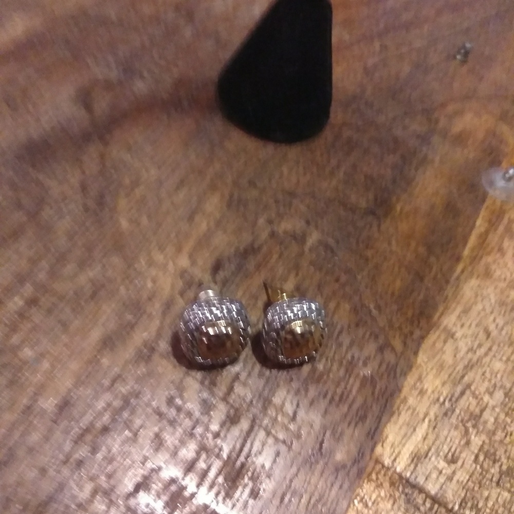 2 tone earrings - Picture 2 of 4